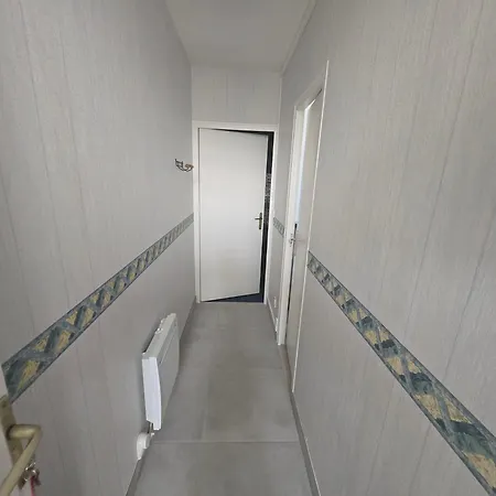 Location Au Pied Du Circuit ルマン