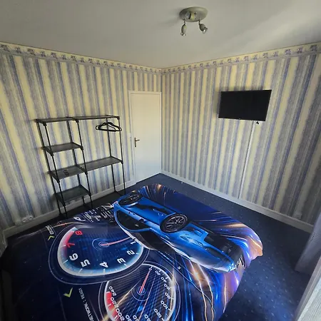 بيت ضيافة Location Au Pied Du Circuit لو مان