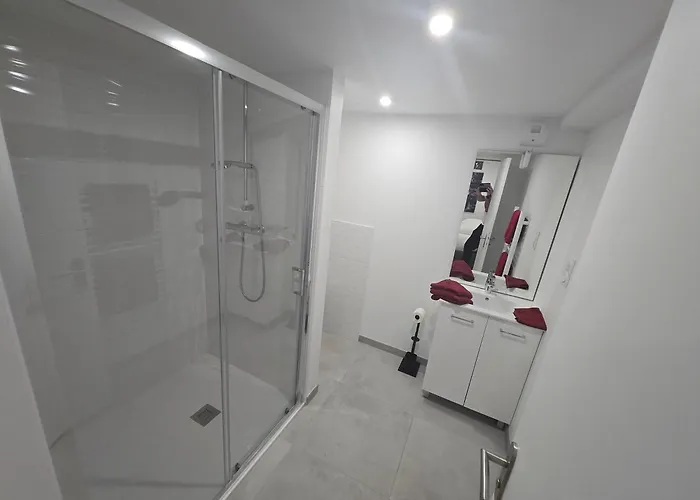 ゲストハウス Location Au Pied Du Circuit *