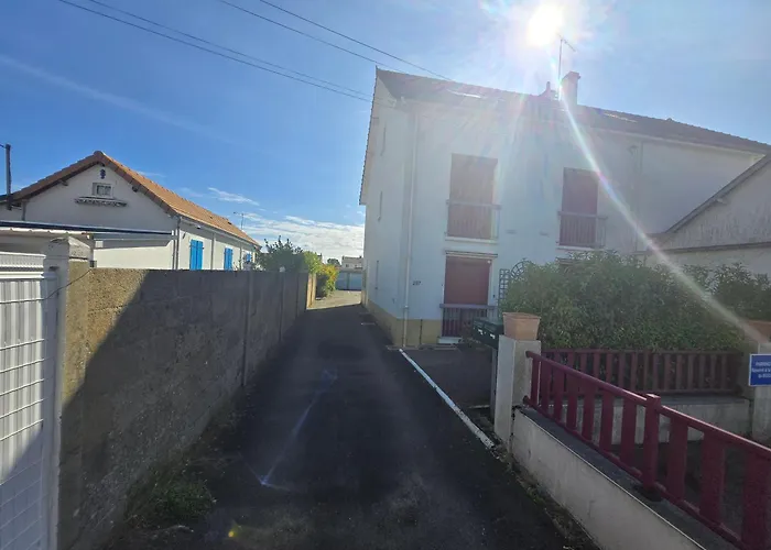 Location Au Pied Du Circuit Vendégház