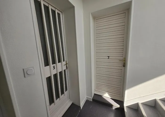 Location Au Pied Du Circuit Vendégház Le Mans